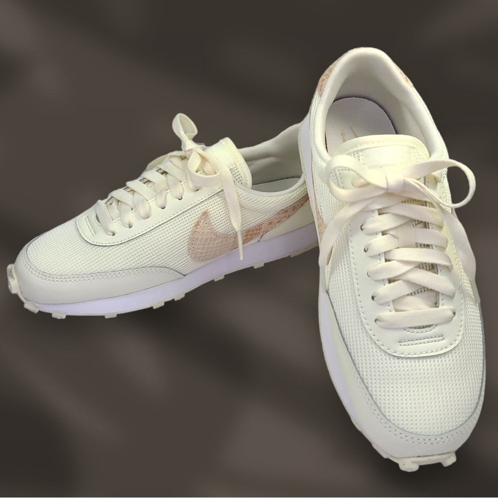 WMNS NIKE DBREAK 'Sail Snakeskin' Sneaker - Picture 3 of 5